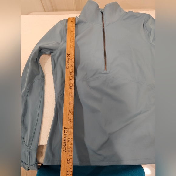 Lululemon 🔥🔥HOST PICK🔥🔥 Quarter-Zip Pullover - Picture 7 of 8